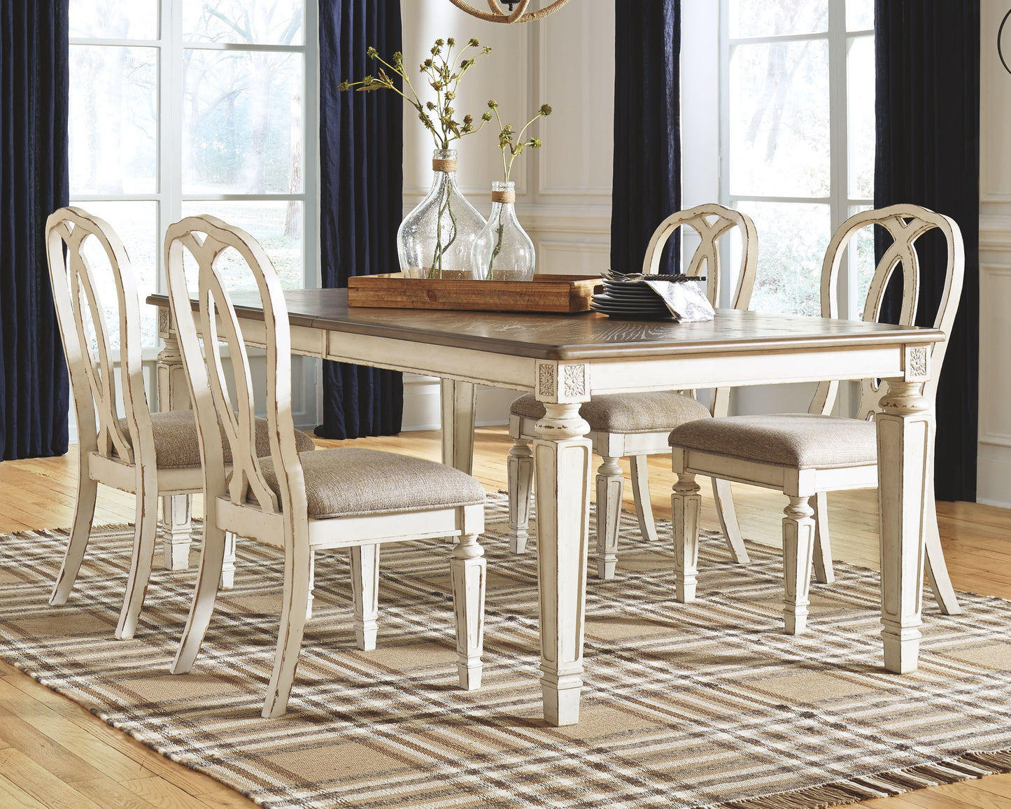Realyn - Rectangular Dining Room Extension Table - Chipped White